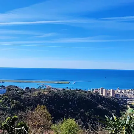 Pensjonat Monolocali Verde Mare Con Parcheggio